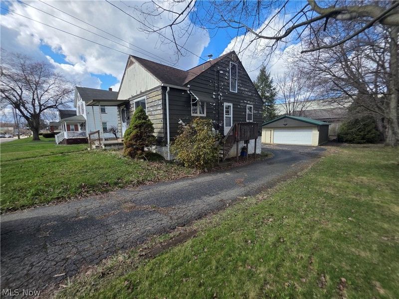 554 E Taggart Street, East Palestine, OH 44413 Photo 26