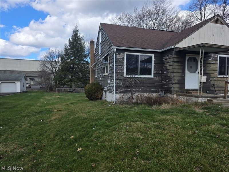 554 E Taggart Street, East Palestine, OH 44413 Photo 4