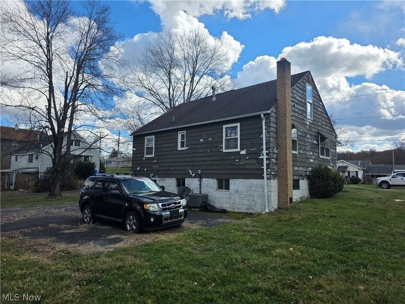 554 E Taggart Street, East Palestine, OH 44413 Photo 6