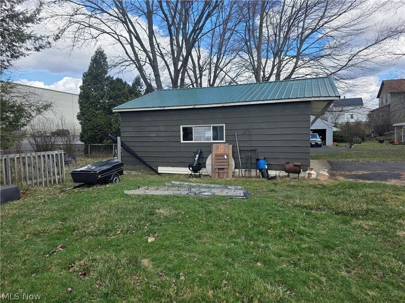 554 E Taggart Street, East Palestine, OH 44413 Photo 7