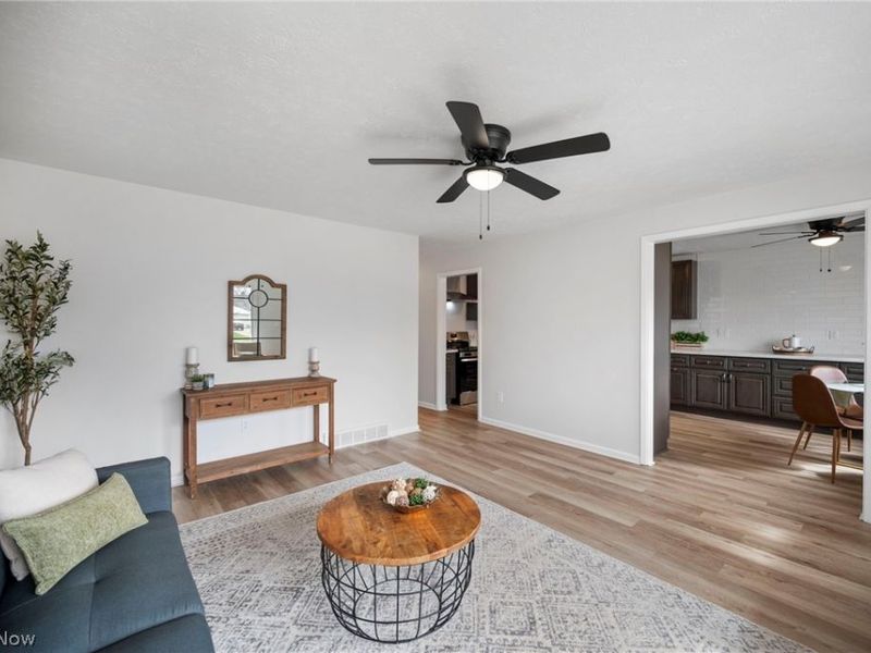 6810 Belmere Drive , Parma, OH 44129 Photo 11