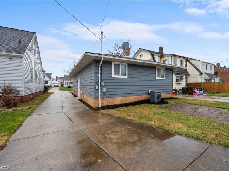 6810 Belmere Drive , Parma, OH 44129 Photo 29