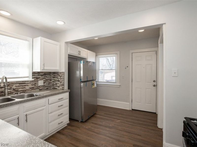 826 Dover Avenue, Akron, OH 44320 Photo 13