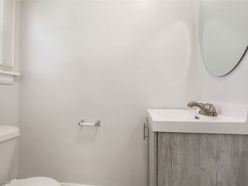 826 Dover Avenue, Akron, OH 44320 Photo 15