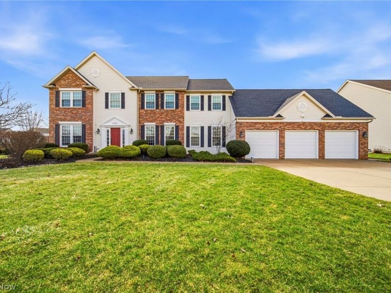 27067 Sanctuary Lane, Olmsted Township, OH 44138 Photo 1