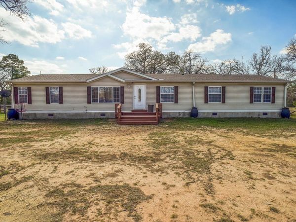 552 S Old Potato RD, Paige, TX 78659