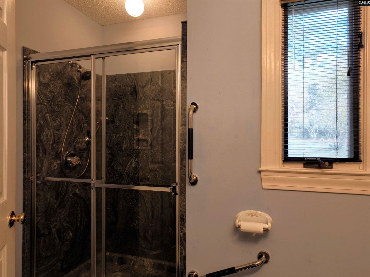 97 Lake Point Drive  Photo 33