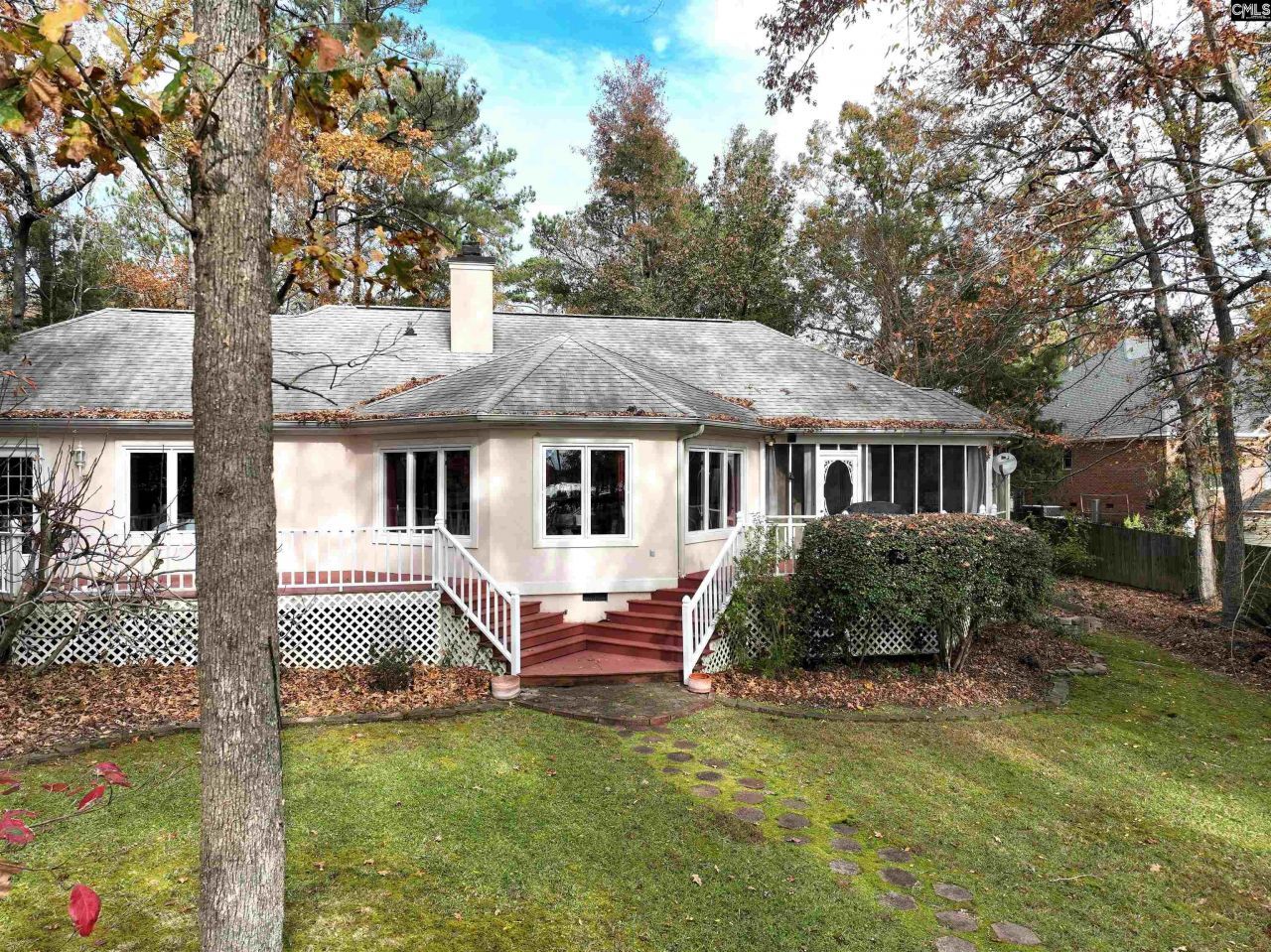 97 Lake Point Drive  Photo 4