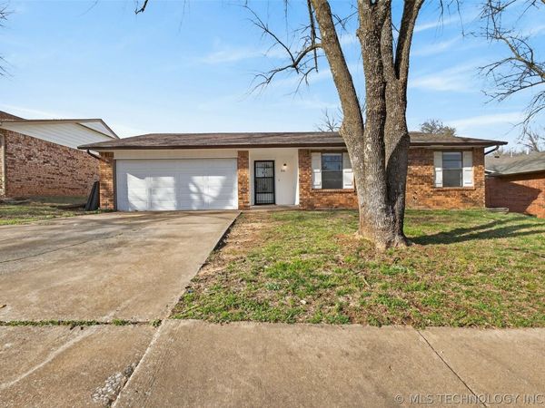 316 E Vicksburg Street, Broken Arrow, OK 74011
