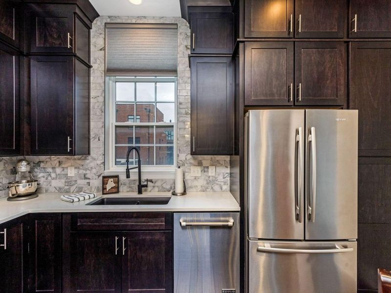 760 N 6th Street, Columbus, OH 43215 Photo 16