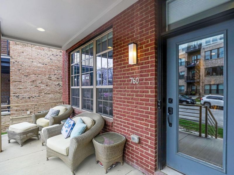 760 N 6th Street, Columbus, OH 43215 Photo 2