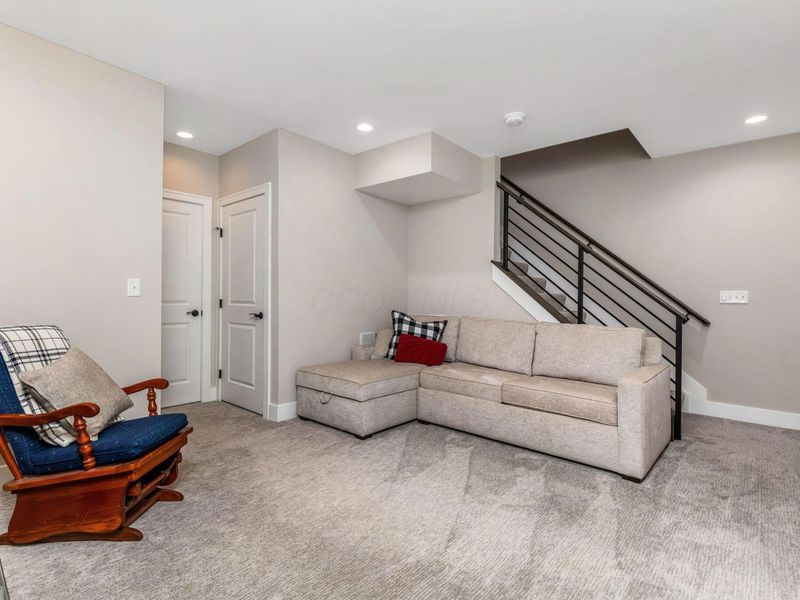 760 N 6th Street, Columbus, OH 43215 Photo 50
