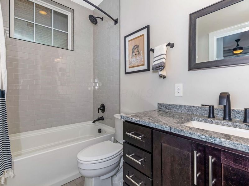 760 N 6th Street, Columbus, OH 43215 Photo 8