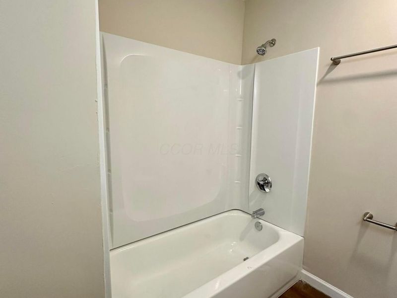 6518 Centennial Drive , Reynoldsburg, OH 43068 Photo 9