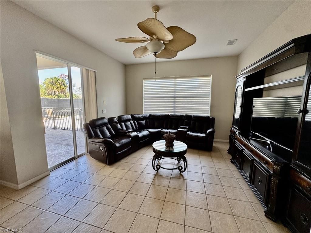 2041 24th Ave Ne, Naples, FL 34120 Photo