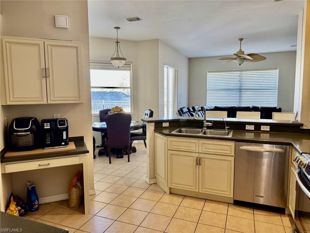 2041 24th Ave Ne, Naples, FL 34120 Photo