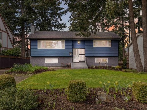 2924 Pickford Rd, Colwood, BC V9B 2K2