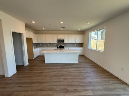 10355 Cadette Way, Elk Grove, CA 95757 Photo