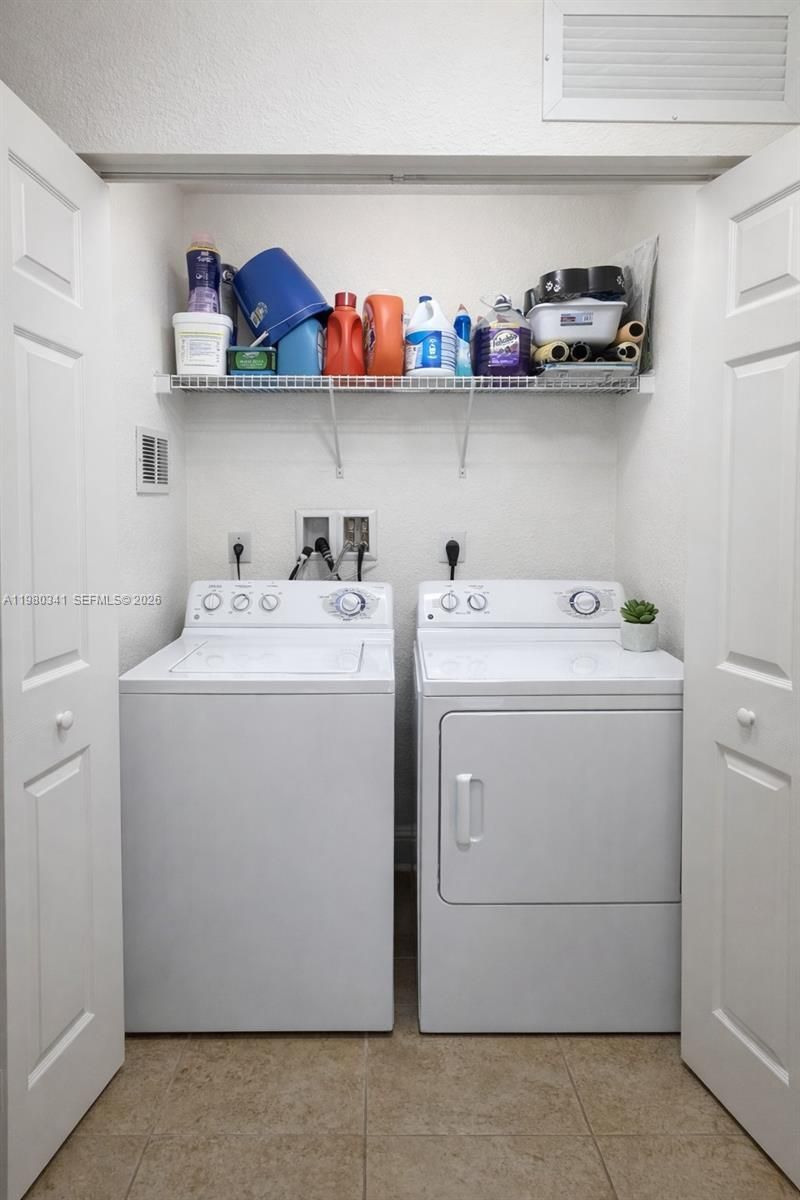 8899 NW 107th Ct, Unit 219, Doral, FL 33178 Photo