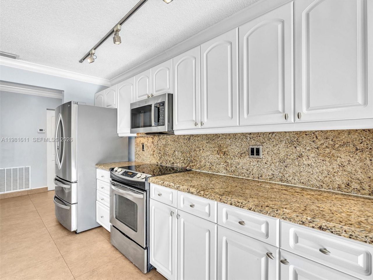 1460 NW 104th Ave, Plantation, FL 33322 Photo