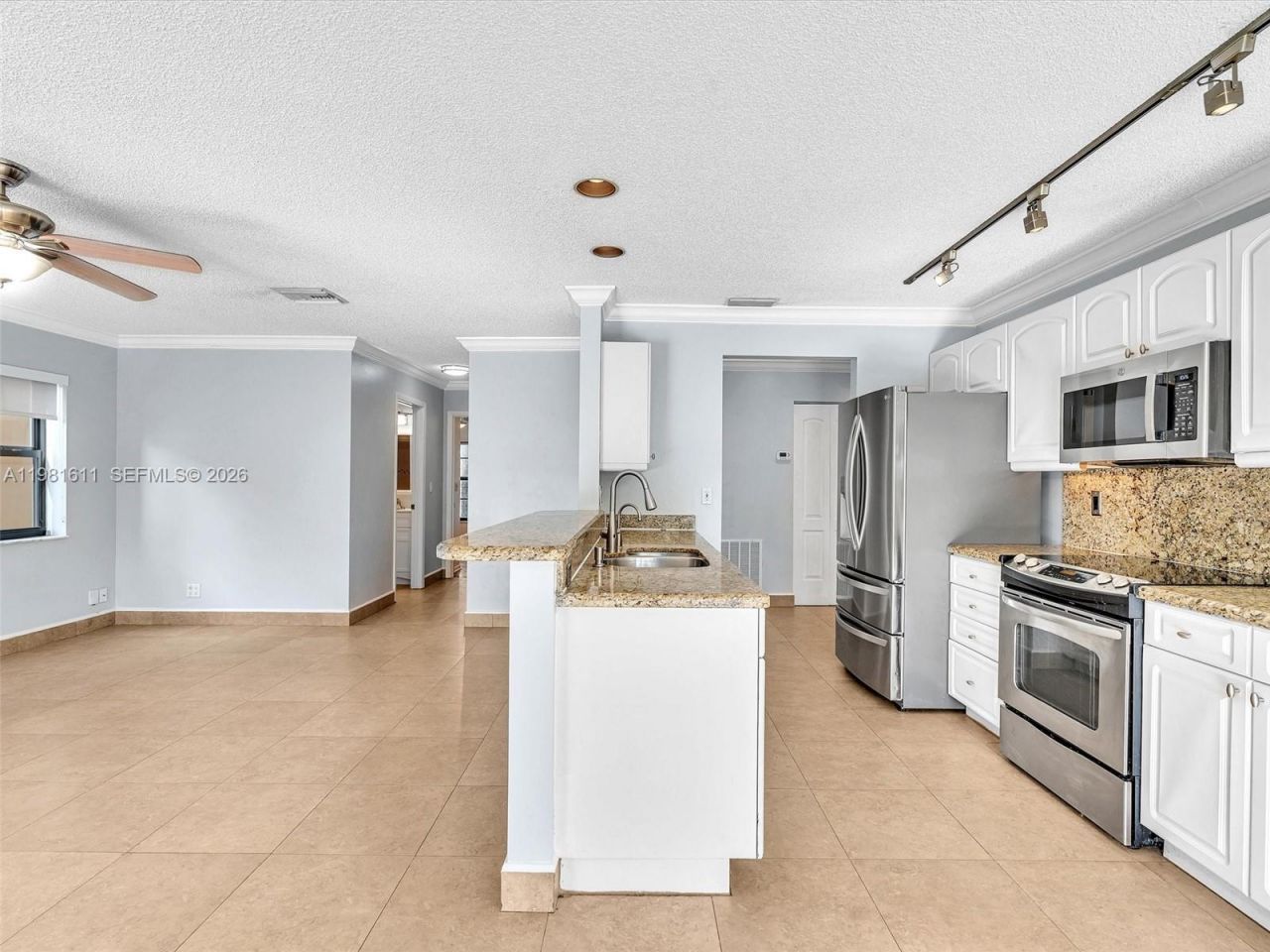 1460 NW 104th Ave, Plantation, FL 33322 Photo