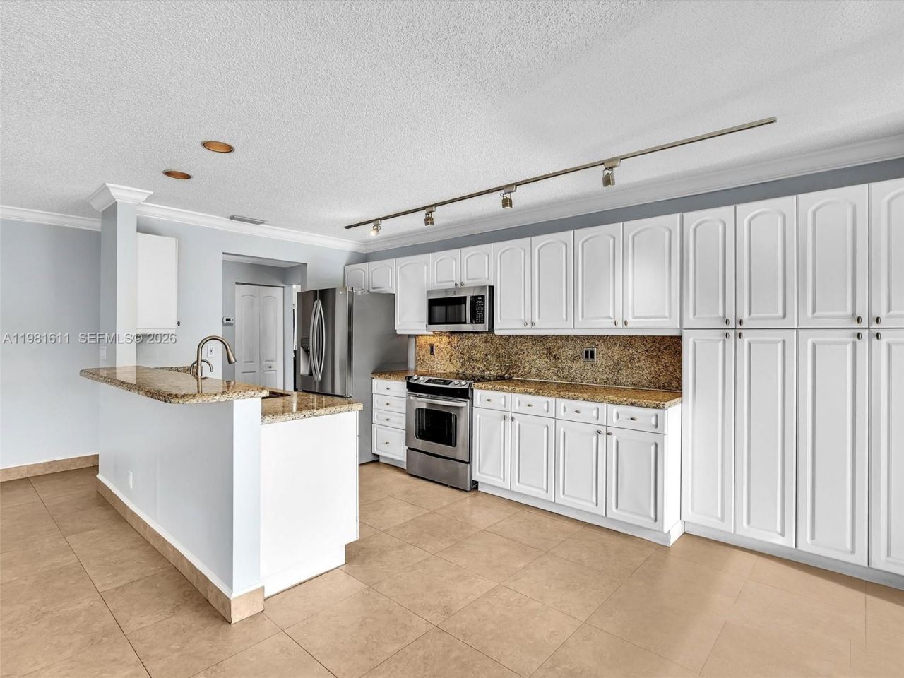 1460 NW 104th Ave, Plantation, FL 33322 Photo