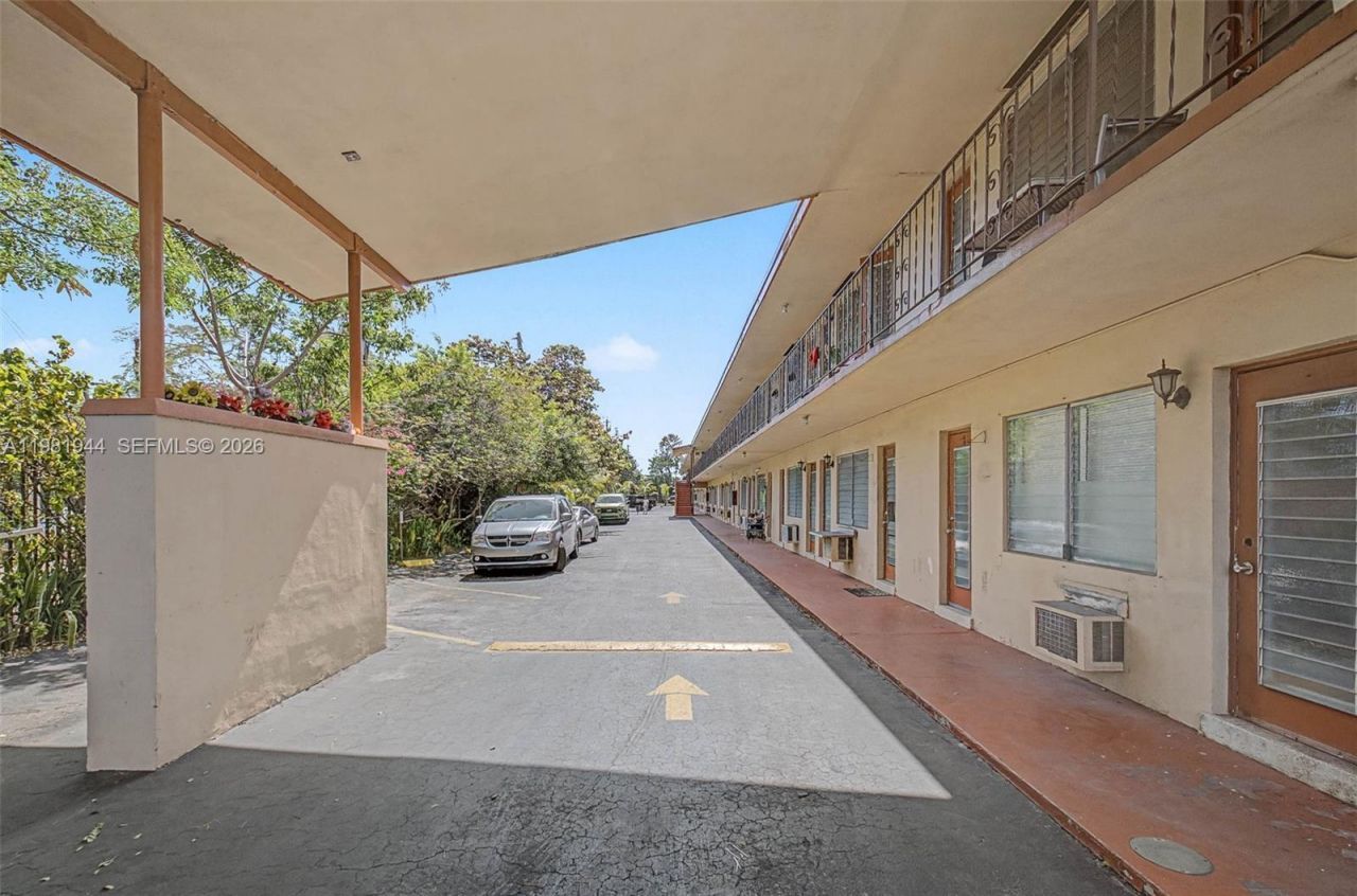 60 NW 79th St , Unit 1, Miami, FL 33150 Photo