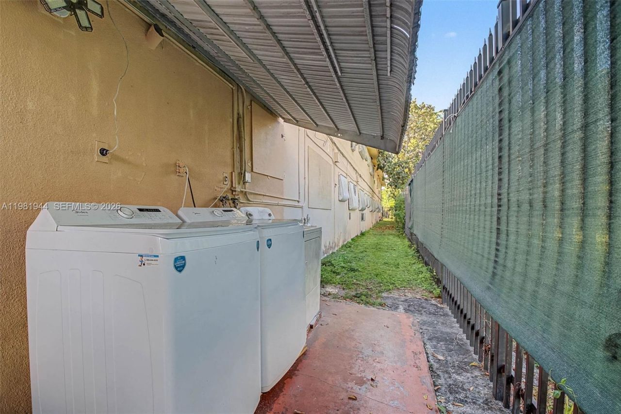 60 NW 79th St , Unit 1, Miami, FL 33150 Photo