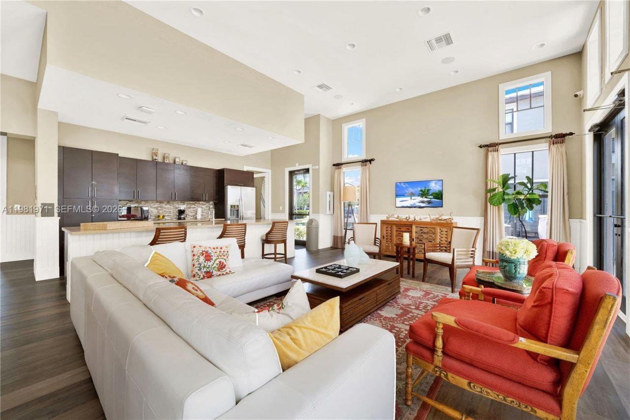 5880 NW 104th Path , Doral, FL 33178 Photo