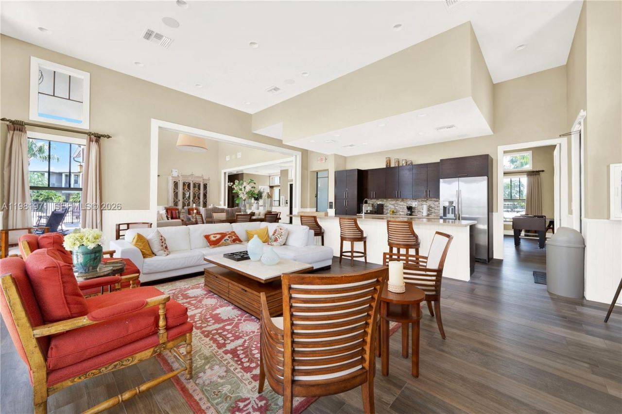 5880 NW 104th Path , Doral, FL 33178 Photo