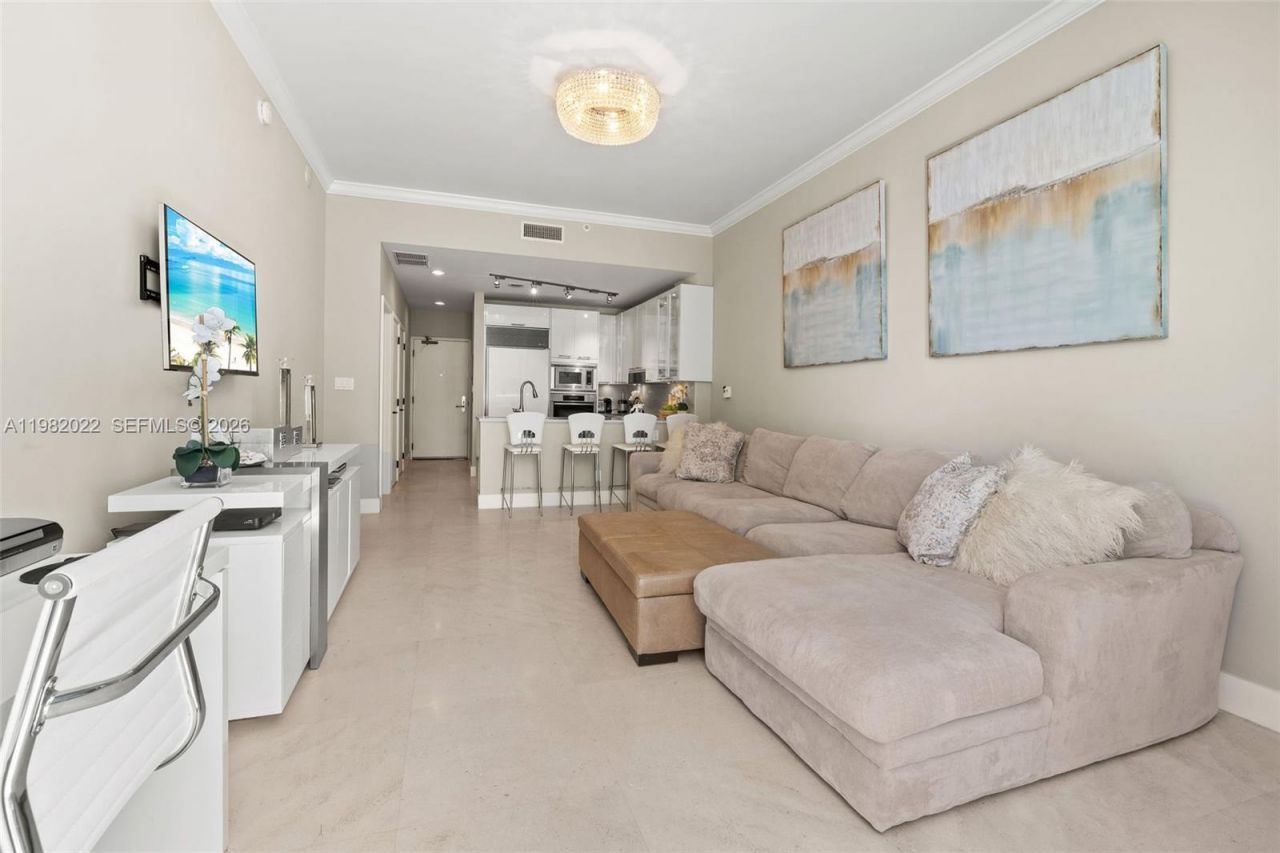 6799 Collins Ave , Unit 209, Miami Beach, FL 33141 Photo