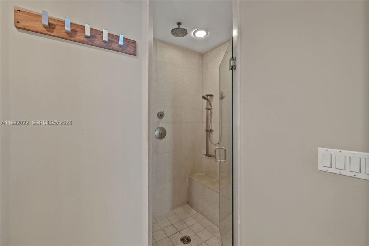 6799 Collins Ave , Unit 209, Miami Beach, FL 33141 Photo