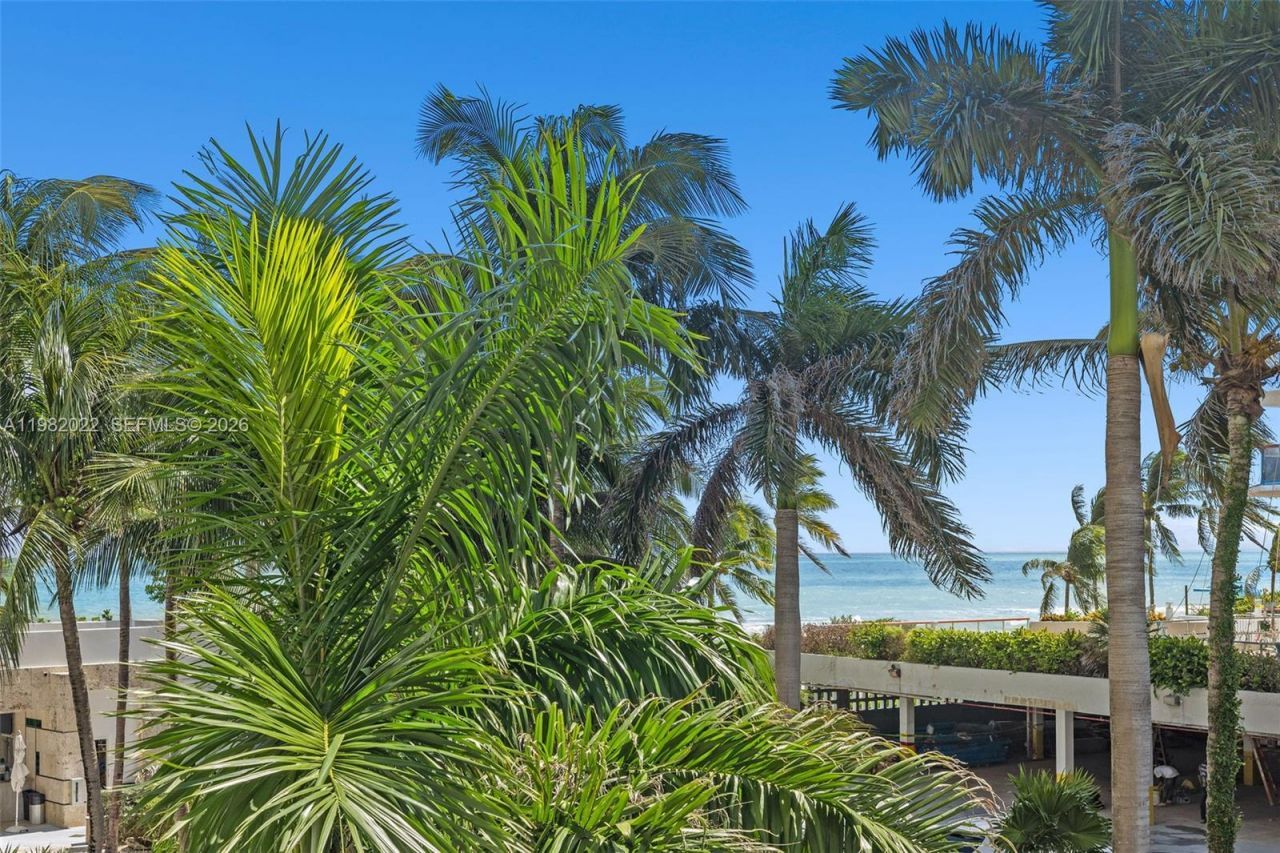 6799 Collins Ave , Unit 209, Miami Beach, FL 33141 Photo