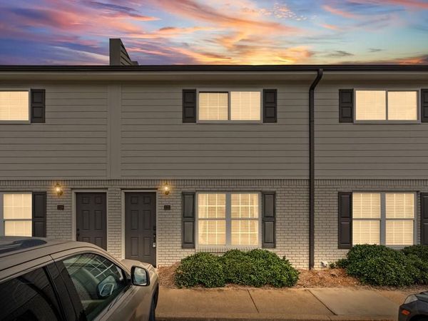 111 1802 West Jackson Avenue, Oxford, MS 38655