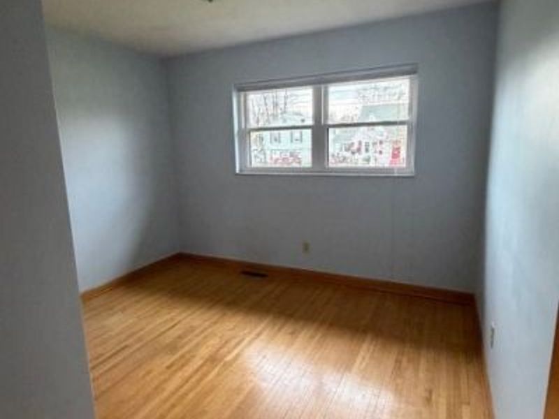 119 E 5th Street, Williamstown, WV 26187 Photo 10