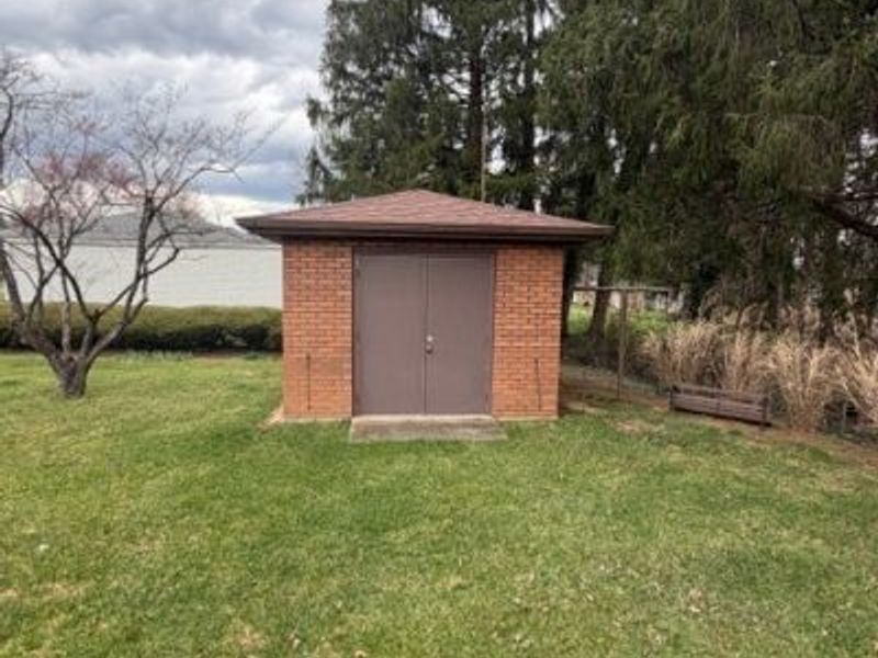 119 E 5th Street, Williamstown, WV 26187 Photo 16