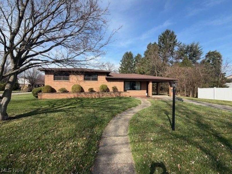 119 E 5th Street, Williamstown, WV 26187 Photo 2