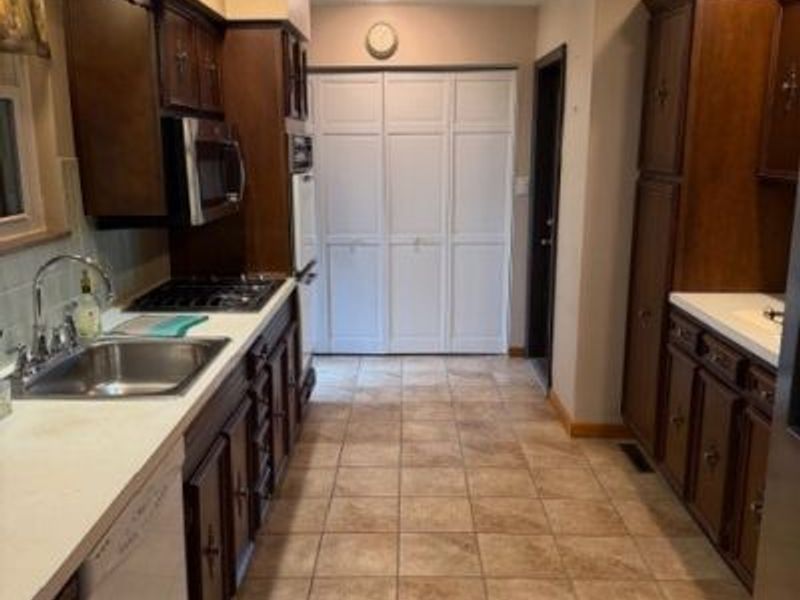 119 E 5th Street, Williamstown, WV 26187 Photo 5