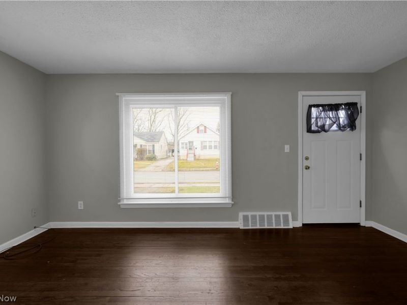 4561 W 148th Street, Cleveland, OH 44135 Photo 3