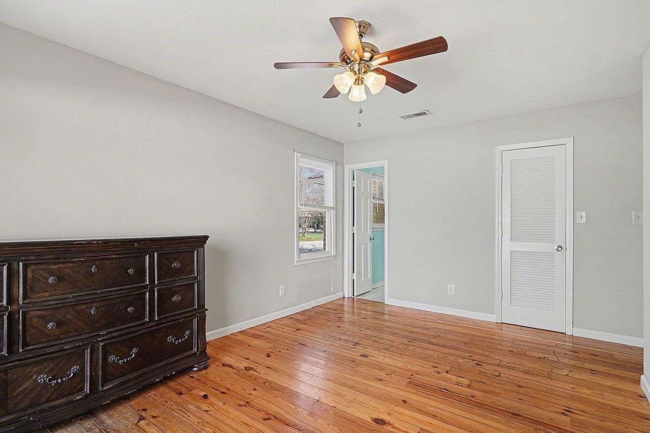 575 Circle Dr. Photo 17