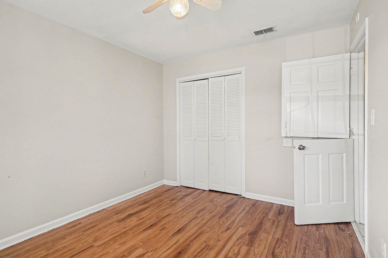 575 Circle Dr. Photo 18