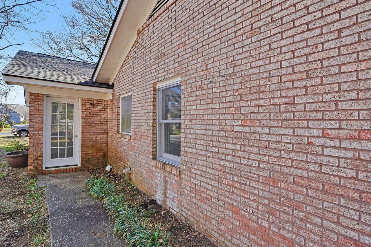 575 Circle Dr. Photo 27