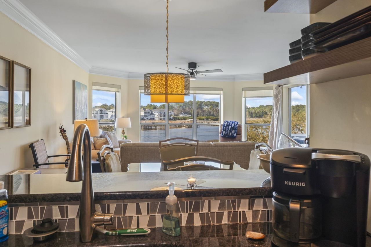 4560 Greenbriar Dr. Photo 15