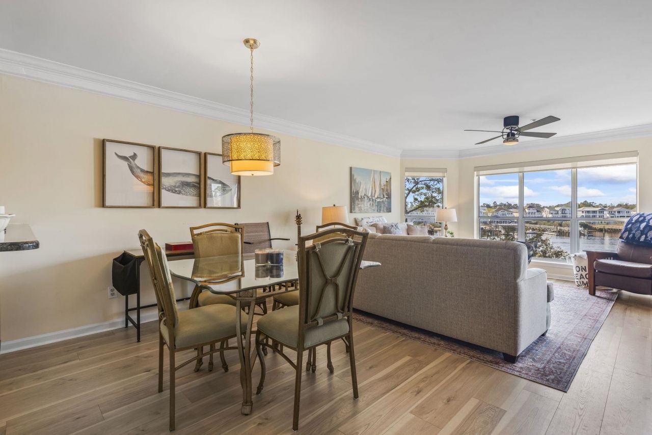 4560 Greenbriar Dr. Photo 17