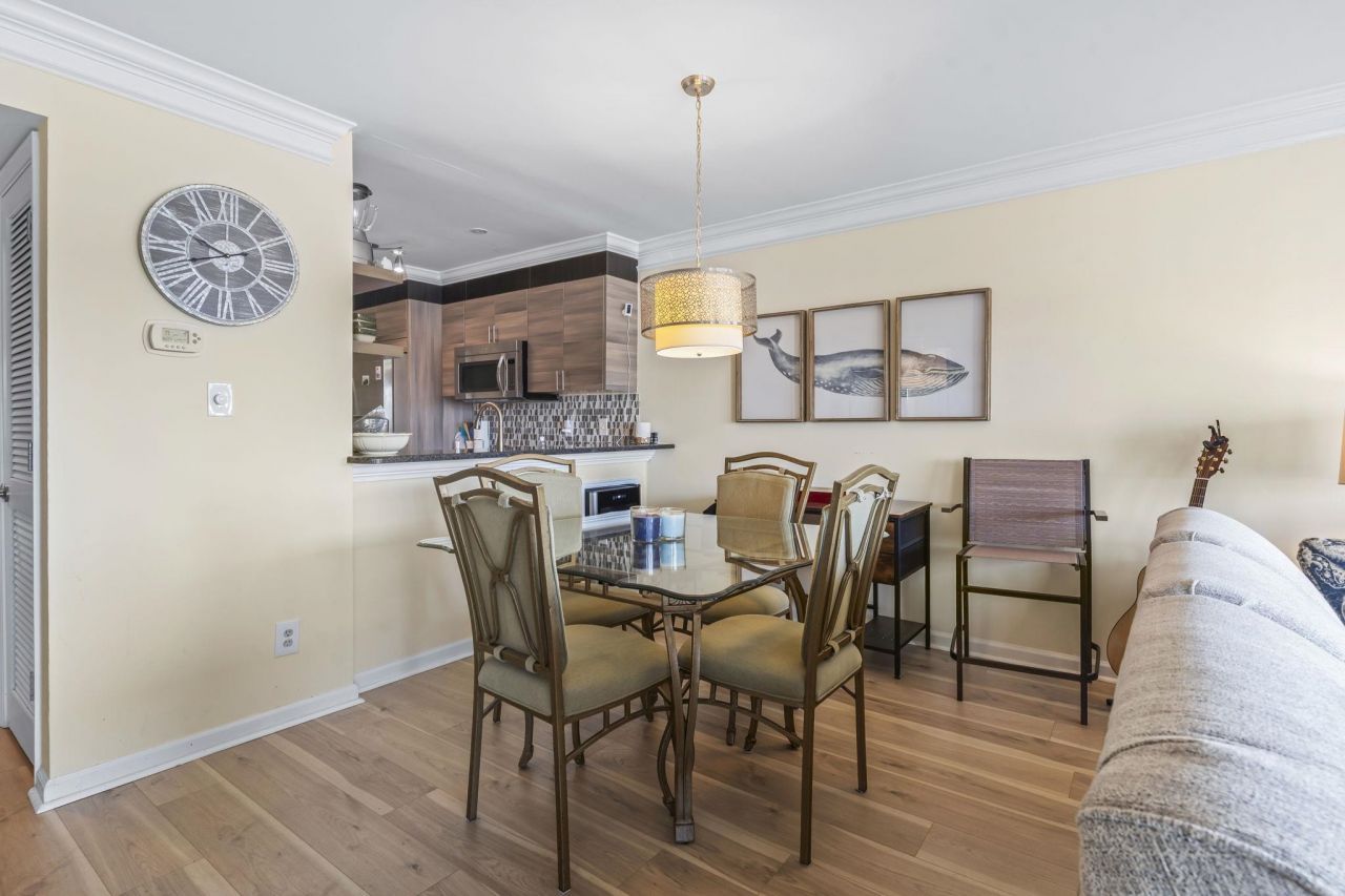 4560 Greenbriar Dr. Photo 18