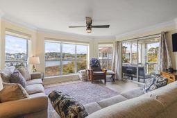 4560 Greenbriar Dr. photo 4