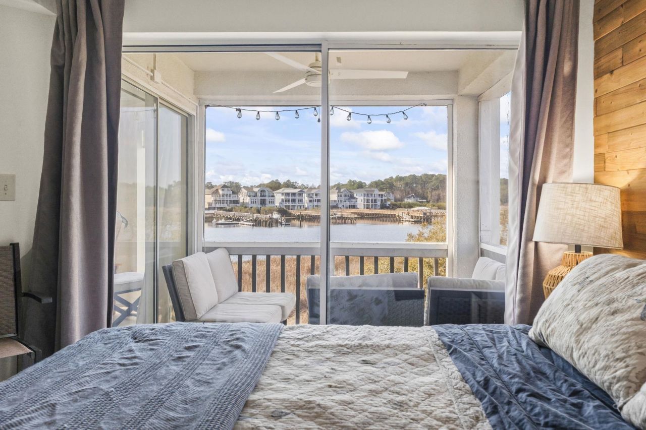 4560 Greenbriar Dr. Photo 21