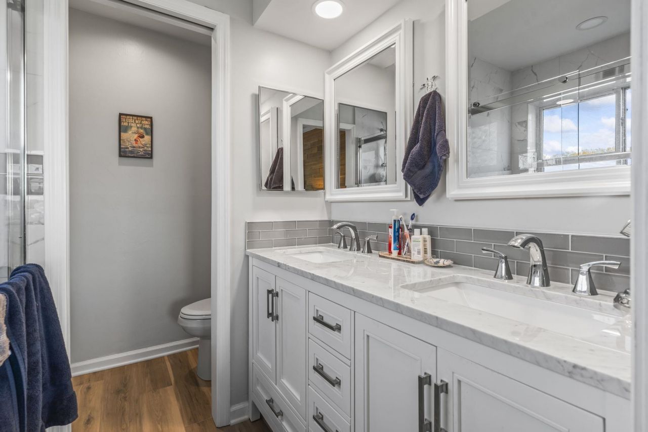 4560 Greenbriar Dr. Photo 23