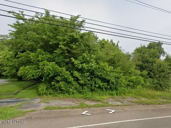 1313 Maryville Pike, Knoxville, TN 37920