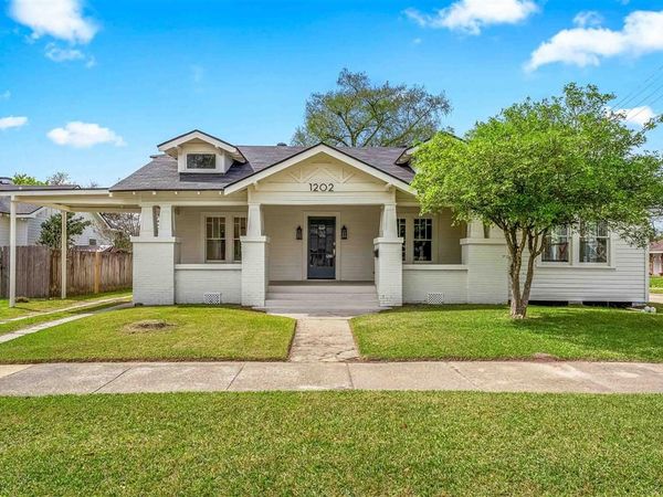 1202 Louisiana Avenue, Lake Charles, LA 70601